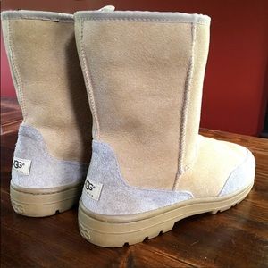 UGG original chestnut 3/4 boots. Men’s size 11